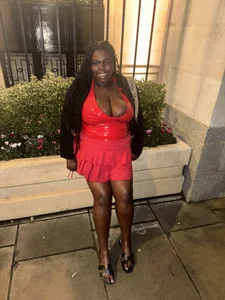 taradaley_xx Public Pic 4