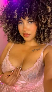 Kendra_curly Me Pic 2