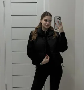 LuisaClover Public Pic 4