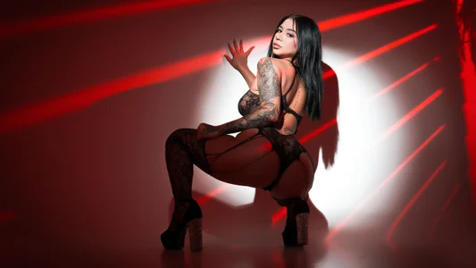 KittyNicolle Profesional Pic 2 Foto
