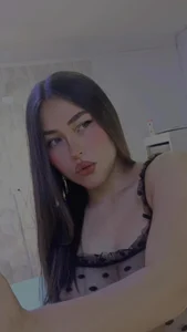 HannaCollins_ Do you want to try my delicious squirt? 😈🥵 Hình