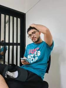 DANTEBELLUCI Lit from within, shining like sin. 💎 Pic 2