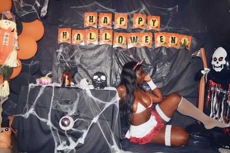 alicebennet_01 halloween Pic 8