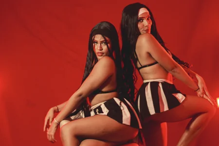 Polett_Amaranta The Color of Passion 🔴🤎 Pic