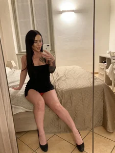 Ellie_Roxy Public  6. fénykép