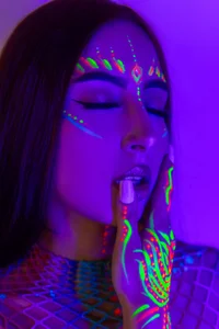 MonserratPeters Neon Pic 3