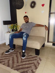 Aroon_Stonne A present for u ♦ Foto