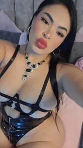 latex en mi body out tits only for you! de CelesteFoxx_  4 Imagens