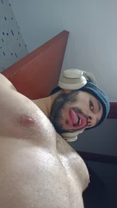 Mercury_muscle My chest is super pumped after training Pic 9