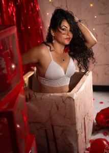 hanny_milf Happy Valentine guys 🥰🍒 Gambar 3