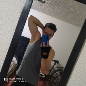 tyleer_1 MY BODY Pic 2
