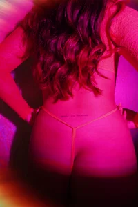 I set the rules😏💜👀🤤 de Maia_Mancini5 Foto 5