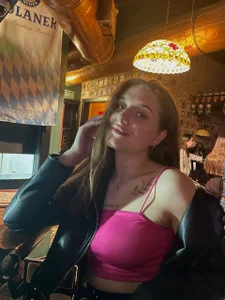 Public de ellielawson  4 photos