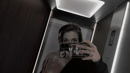 Without further ado 🦋 de ShadowEllie Foto 6