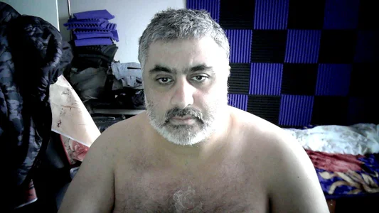 bearfilms Public টি ছবি