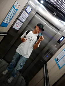 Public de Ethan_Weest  3 Imagens