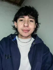 NoahWalker__ Public Hình 2