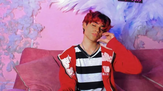 Leo_GlowのAngel in redの枚の写真