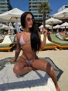 EvieRos Beach time Pic