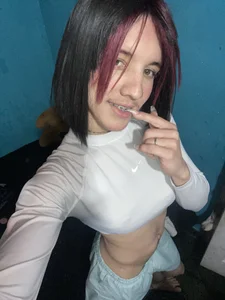 laura_secer Aqw Hình 2