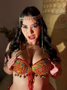 CelestePalmer_ Habibi🧡 Poză 7