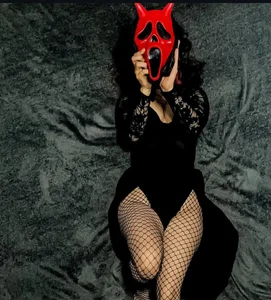 PlayGirLL_ i am just like ah again ok? Pic