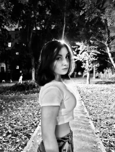 KareyHamad Public Pic 6