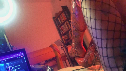 OUCH_CHARR_LEE Photo dumb Pic 5