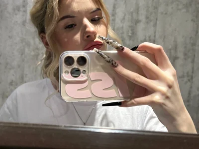 CowingGirl Captured Happiness Εικόνα