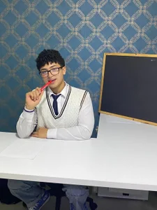 Valentin0_3 student cute Pic 2