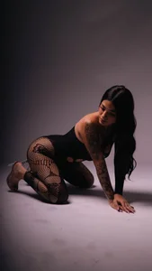 laura_rouse7 Under the Skin🌸 Pic