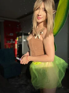 chloe_rockss_ kullanıcısının YOUR MAGIC FAIRY OF PLEASURE🧚🏻‍♀️🧚🏻‍♂️🧚🏻 albümü -  3 fotoğraf