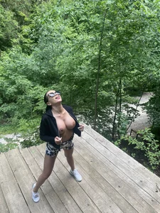 AlexaAimee Public Pic 9