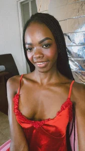 Riri_Blonde10 AFRO LATINA🤎 Billede