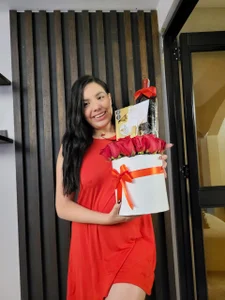 RenataLeclair A nice gift from someone special Pic 8