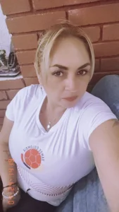 Violet_Benett Linds  снимка