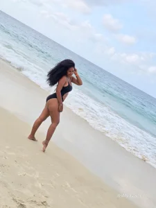 emily_fox01 Public 사진 3