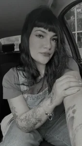 Niinatorres My casual life 😏 Foto