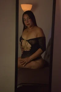 Mariia_Celeste_Welcome to my world 😈😏 Bild