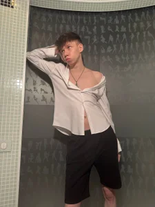 Public de EliotMars Foto 4