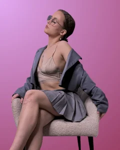 KrisWaller You probably already realized that I adore the color pink. Pic 2