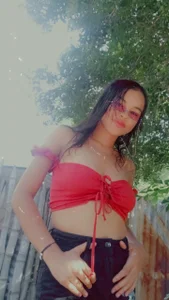 KattalellaGomez Public Hình 4