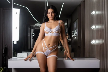 Amber-9 SeductionVibes🌸 Pic 3