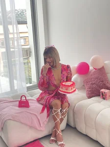 AmberCollens: my sweet birthday 🎀🌸🧁 ( 5 фото)