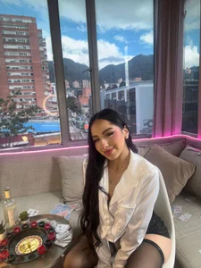 Daphne_chers An afternoon of passion with the casino girl 😈 зображення 3