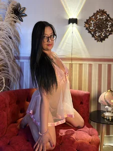 Anna_Gabriela Public Pic 4
