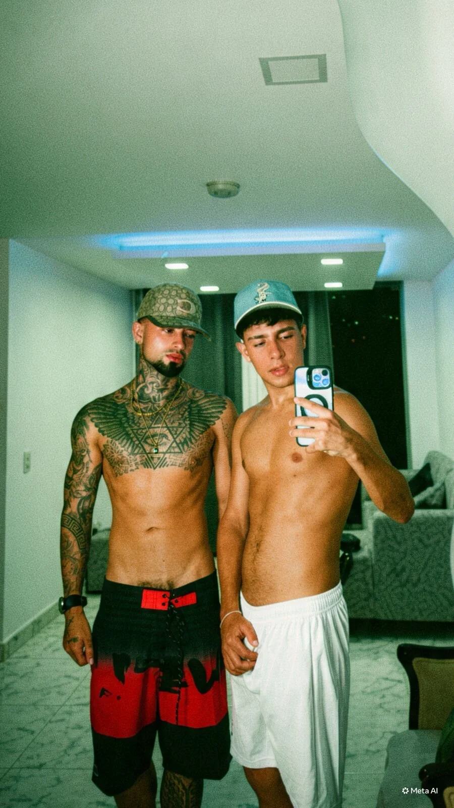 samuel_boy_tatoo adlı kullanıcının viral fotoğrafları:  3756