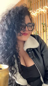 sarah_soleil Public Pic 2