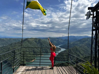 victoria_castillo1 In the river Paseo to Como open รูป  4