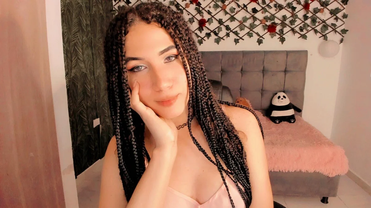 Aleera_Walton Trendaava kuva 6450